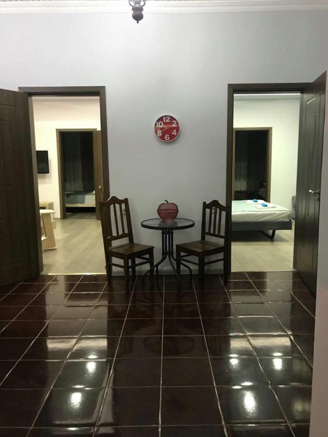 Smak Hotel Koboeleti Buitenkant foto
