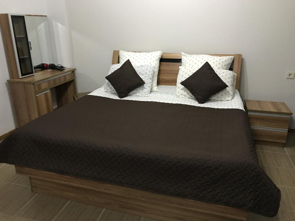 Smak Hotel Koboeleti Buitenkant foto