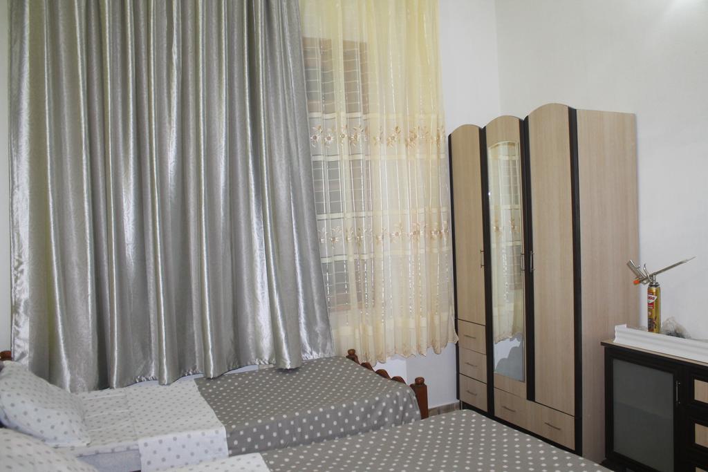Smak Hotel Koboeleti Buitenkant foto