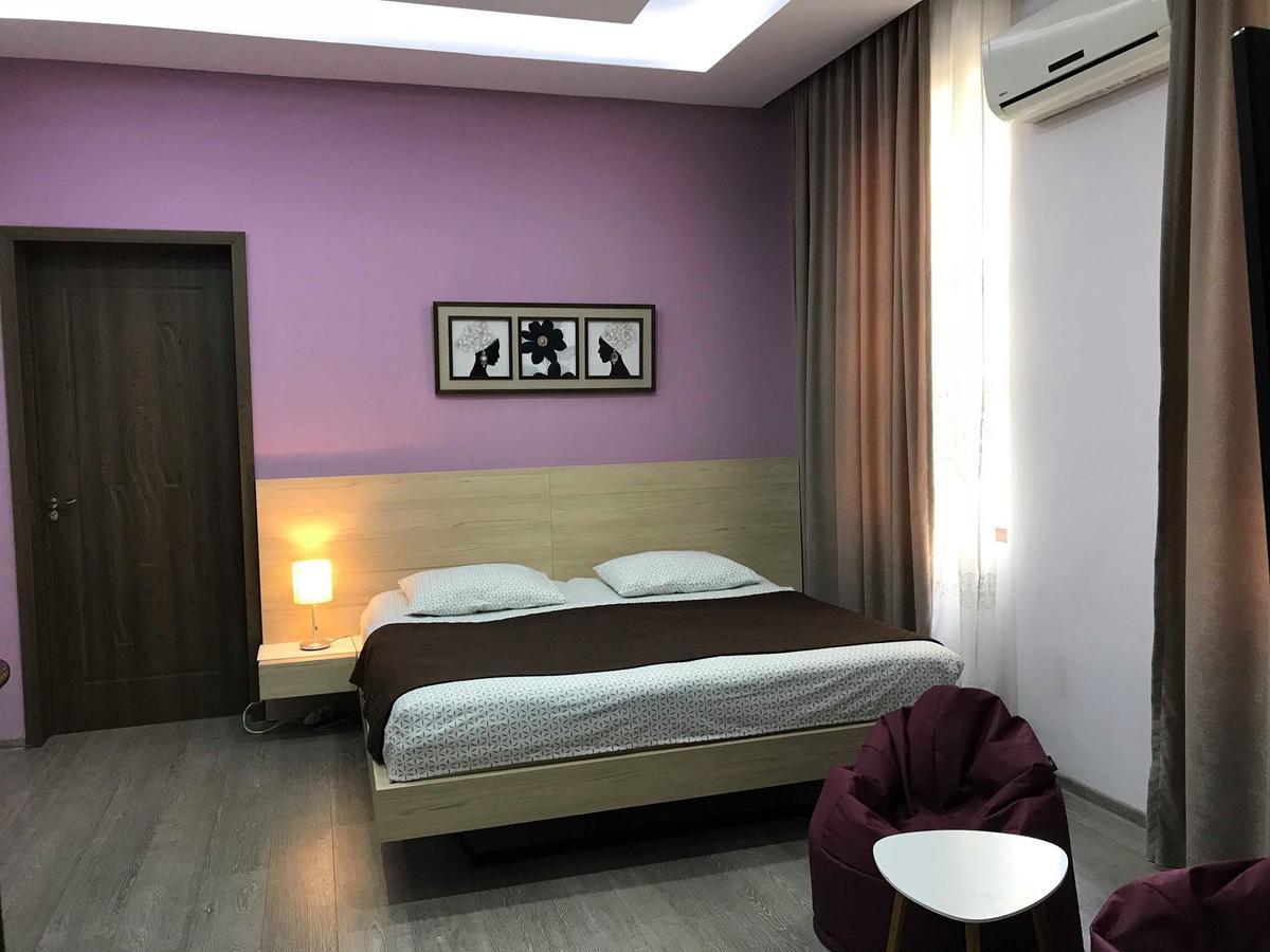 Smak Hotel Koboeleti Buitenkant foto