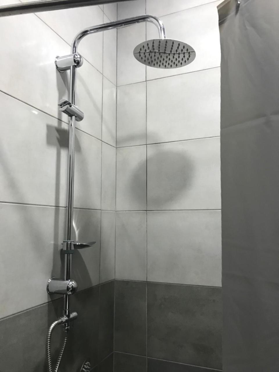 Smak Hotel Koboeleti Buitenkant foto