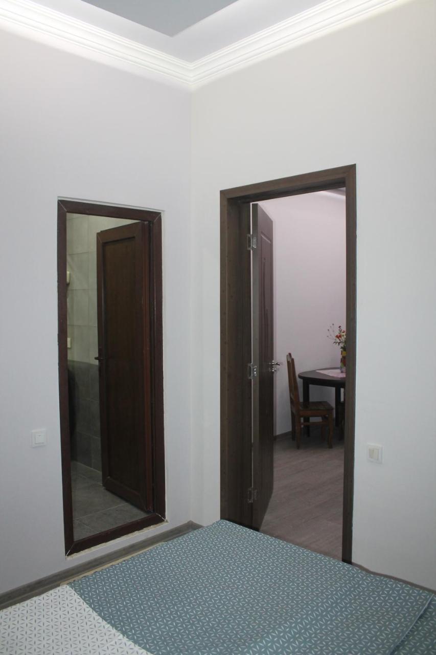 Smak Hotel Koboeleti Buitenkant foto