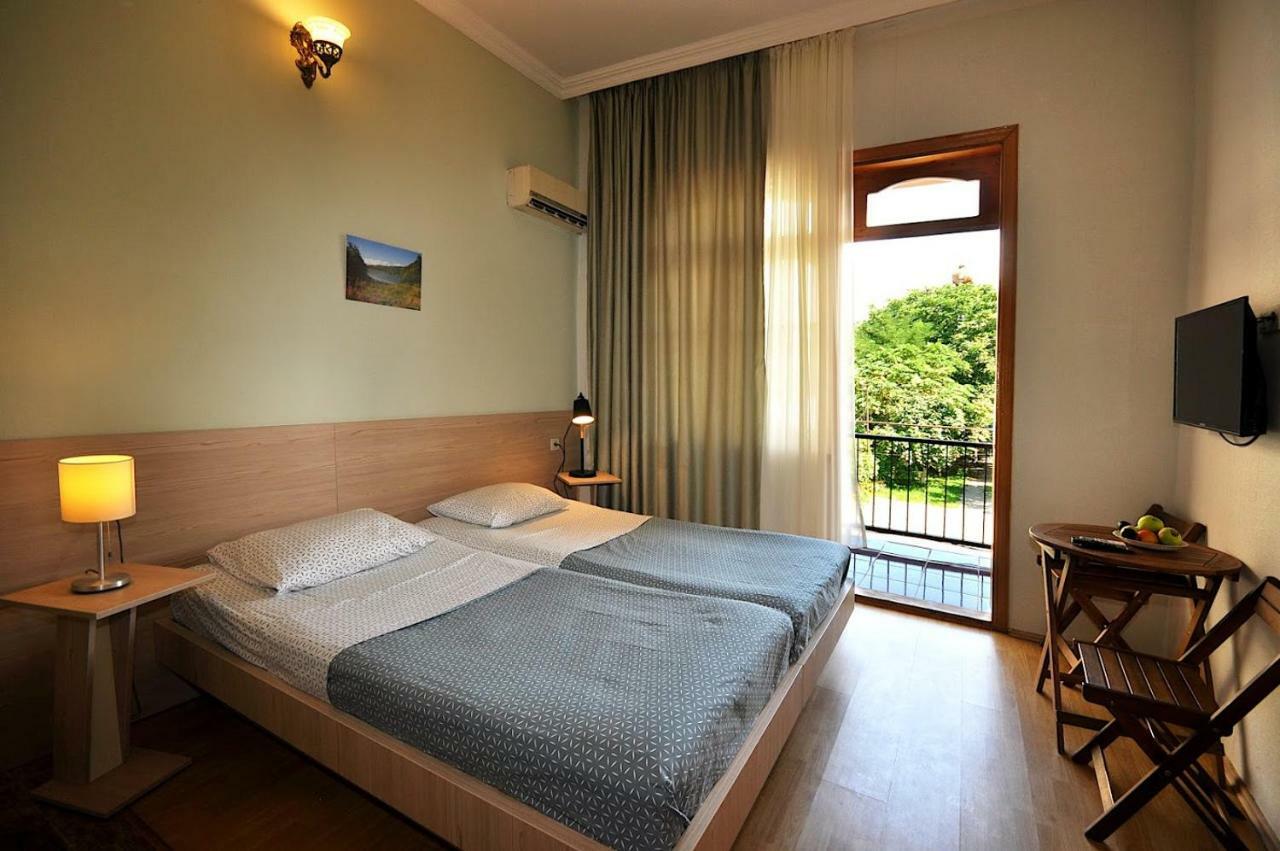 Smak Hotel Koboeleti Kamer foto