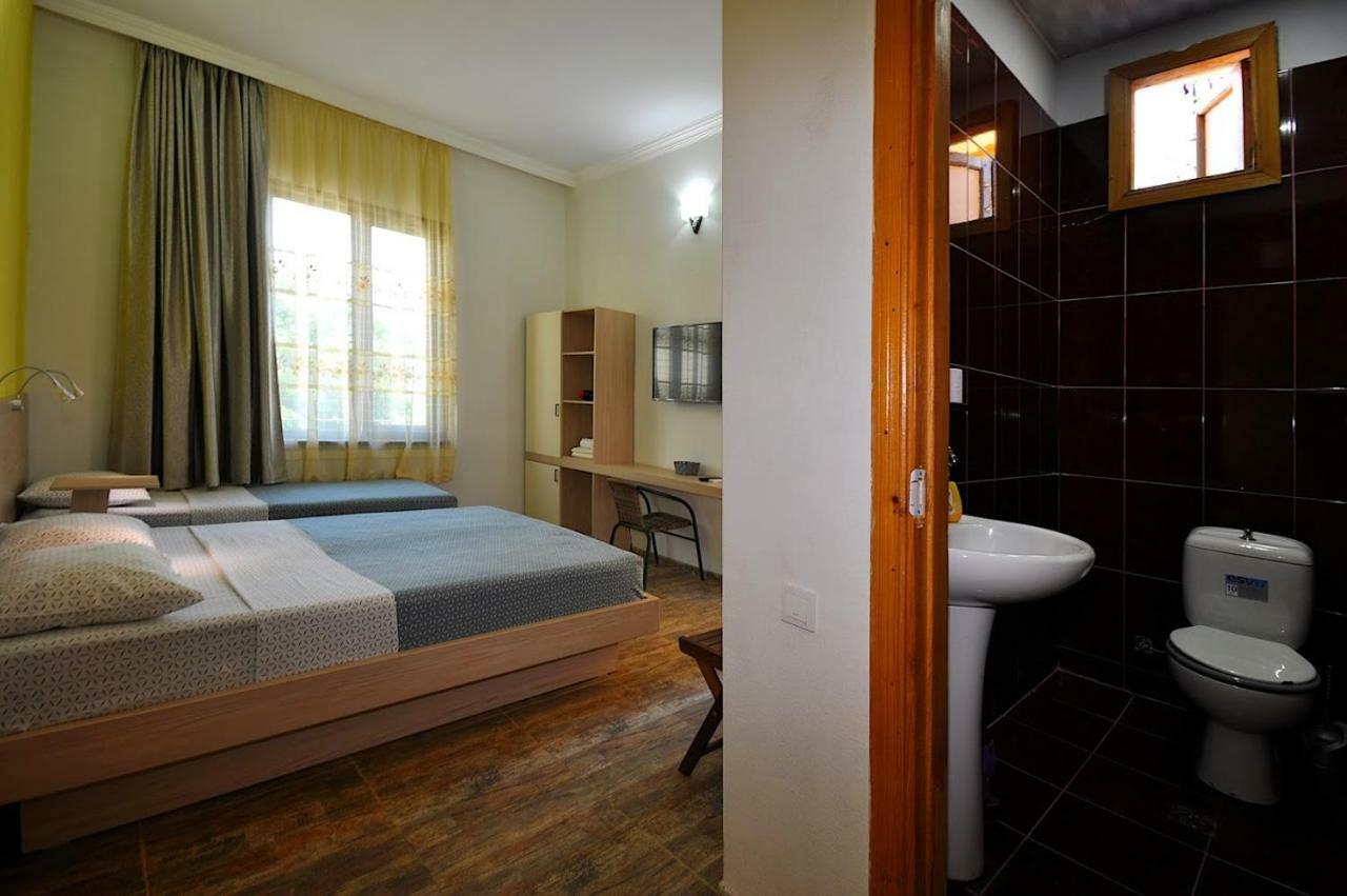 Smak Hotel Koboeleti Kamer foto